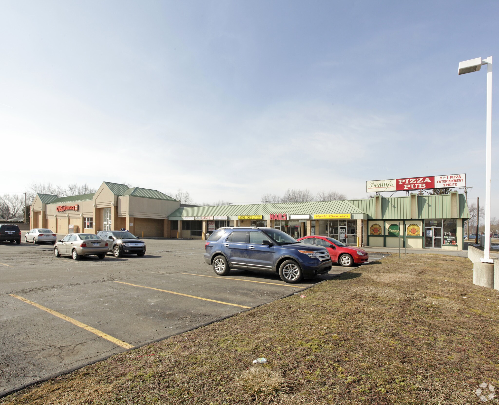 31501-31525 Joy Rd, Westland, MI for lease Primary Photo- Image 1 of 7