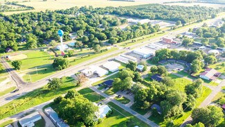 Plus de détails pour 135-155 Holley st, Blossom, TX - Multi-résidentiel à vendre