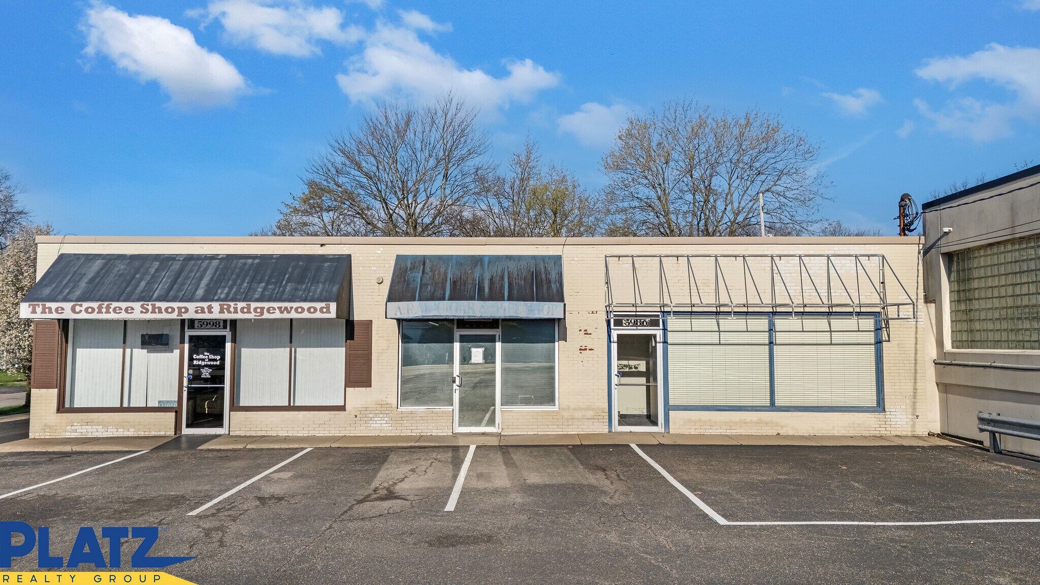 5986-5998 Market St, Youngstown, OH à vendre Photo du bâtiment- Image 1 de 16