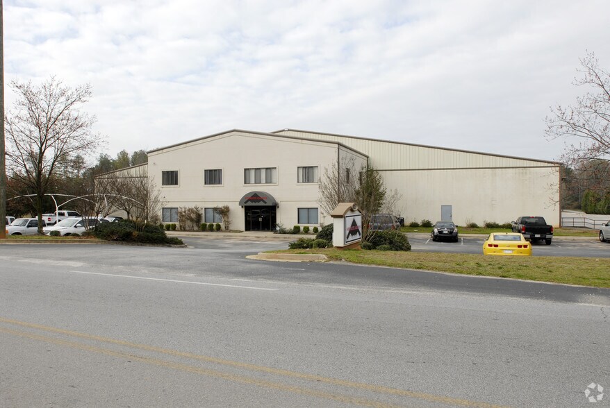 605 Bohannon Rd, Fairburn, GA à louer - Photo du bâtiment - Image 3 de 7