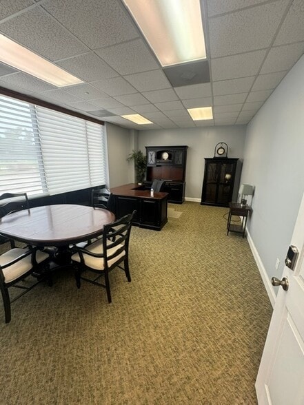 3208 Pennington Dr, Wilmington, NC for sale - Building Photo - Image 3 of 19