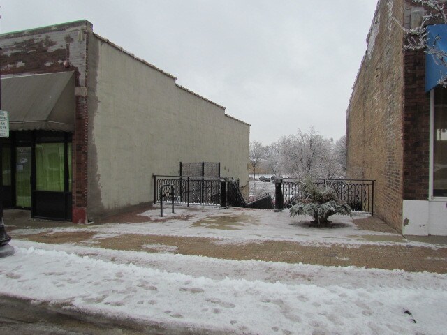 208-212 Main St, West Chicago, IL à vendre - Photo du bâtiment - Image 3 de 88