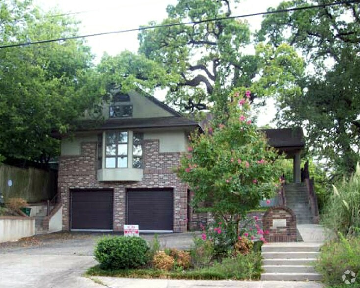1107 Edgewood Ave, Austin, TX à louer - Photo du bâtiment - Image 2 de 10