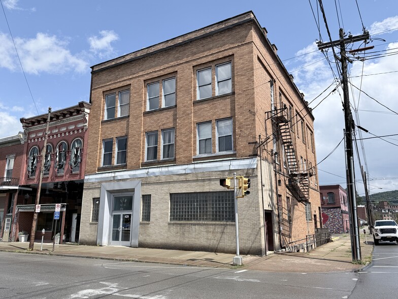 431 13th St, Franklin, PA for sale - Building Photo - Image 1 of 47