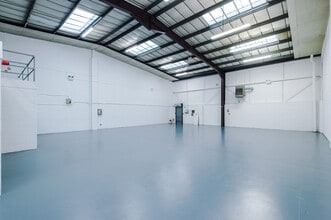 Welbeck St S, Ashton Under Lyne for lease Interior Photo- Image 1 of 1