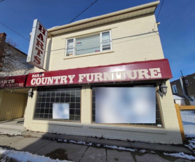 111 High St, Georgina, ON for sale Primary Photo- Image 1 of 1