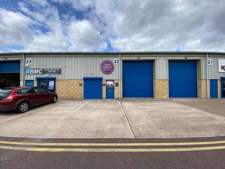 Industrial in Deerhurst for lease - Primary Photo - Image 1 of 2