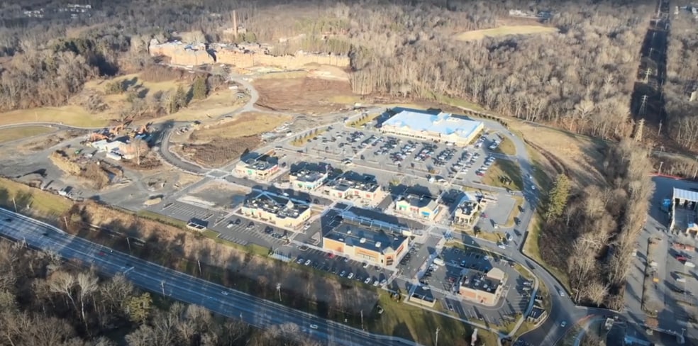 Winslow Gate Road, Poughkeepsie, NY for sale - Building Photo - Image 2 of 32