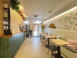 Retail in Mataró, Barcelona for lease Interior Photo- Image 2 of 14