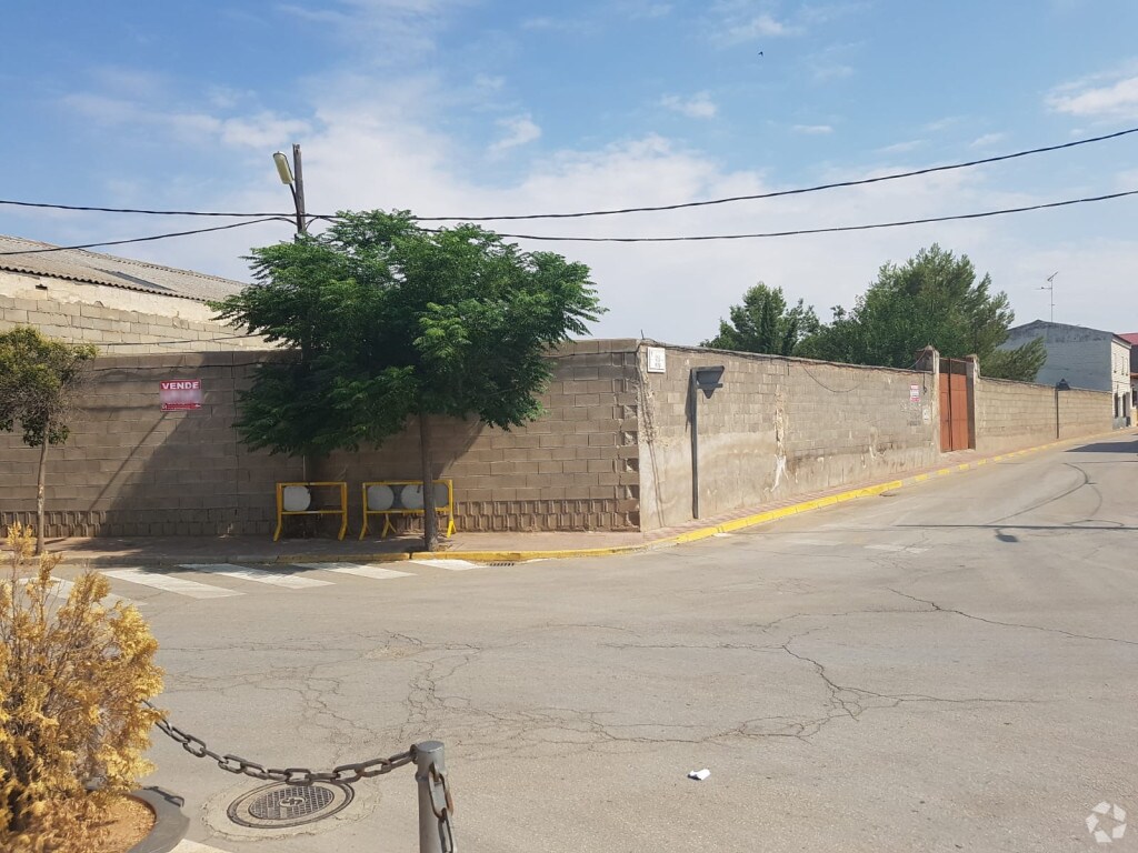 Land in Corral de Almaguer, Toledo for sale Primary Photo- Image 1 of 5