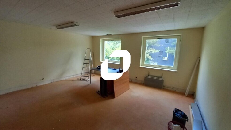 Office in VILLENEUVE-D'ASCQ for sale - Interior Photo - Image 2 of 9