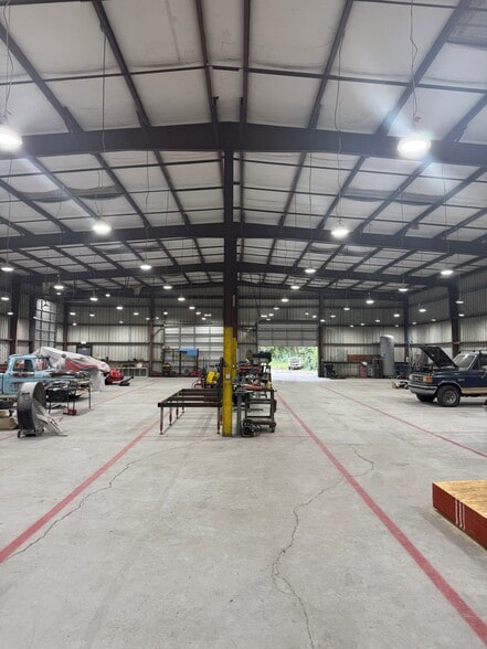 2320 Air Park Rd, Charleston, SC for lease - Building Photo - Image 3 of 8