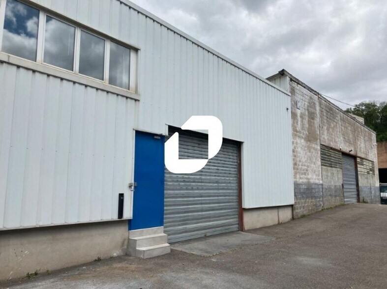 Flex in Sainte-Foy-lès-Lyon for sale - Building Photo - Image 1 of 16