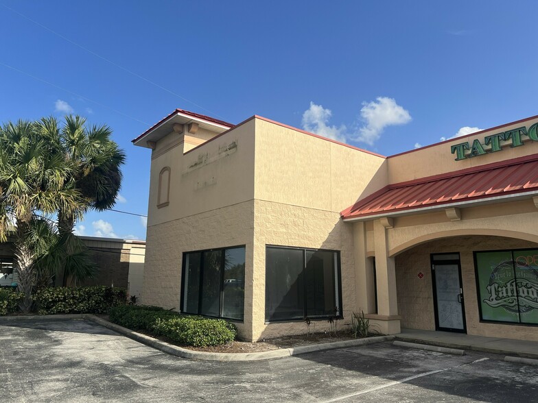 1102-1104 Cypress Gardens Blvd, Winter Haven, FL for lease - Building Photo - Image 2 of 8