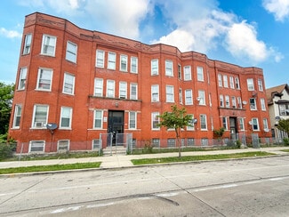 More details for 1328 W Greenfield Ave, Milwaukee, WI - Multifamily for Sale