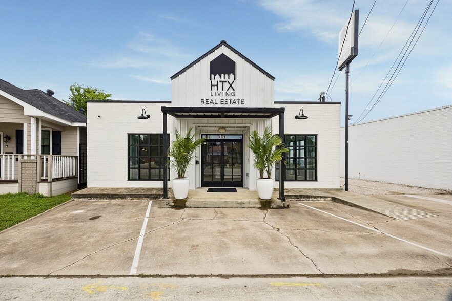 4521 N Main St, Houston, TX for lease - Building Photo - Image 1 of 20