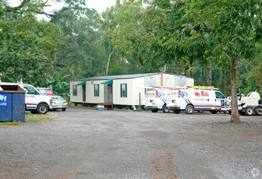 2409 Wolf Ridge Rd, Mobile, AL for sale - Primary Photo - Image 1 of 1