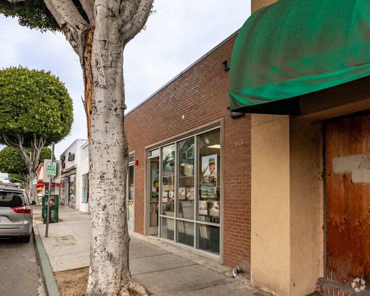 613-617 W Garvey Ave, Monterey Park, CA à vendre - Photo du bâtiment - Image 3 de 6