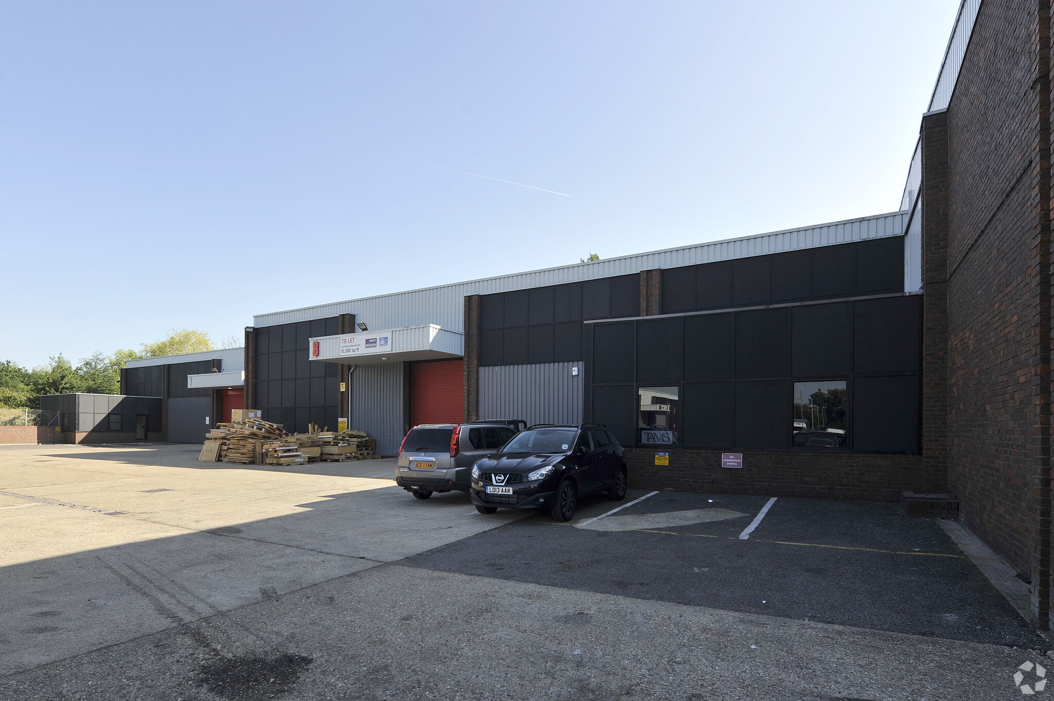 Saxon Way, West Drayton for lease Primary Photo- Image 1 of 10