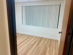 187 E Wilbur Rd, Thousand Oaks, CA for lease Interior Photo- Image 2 of 4