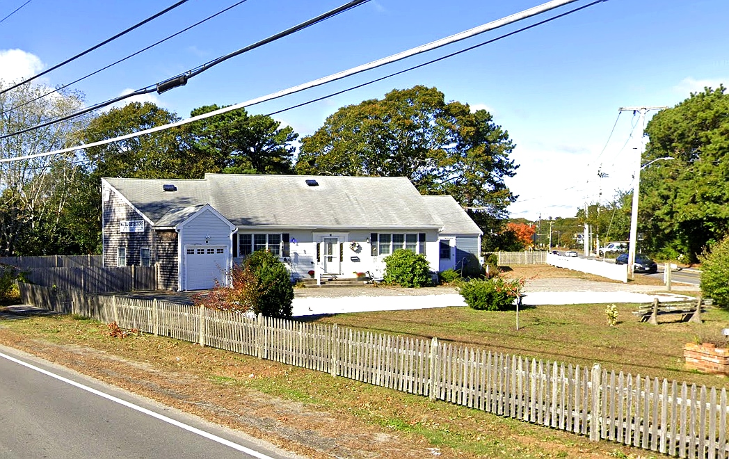 54 Old Main St, South Yarmouth, MA for sale Primary Photo- Image 1 of 23