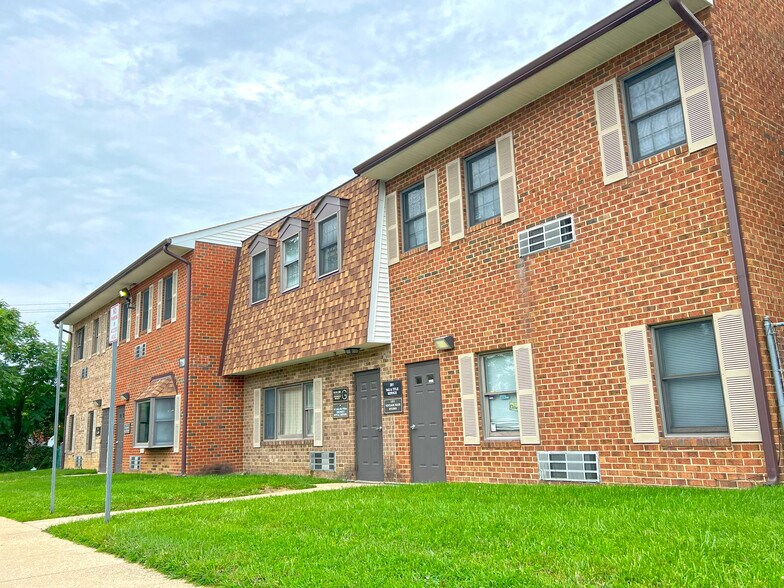 7111-7127 Allentown Rd, Fort Washington, MD à louer - Photo du bâtiment - Image 3 de 4