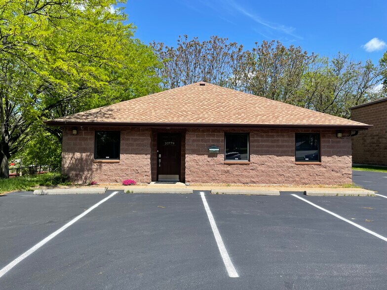 10779 Page Ave, Saint Louis, MO à vendre - Photo du bâtiment - Image 1 de 1