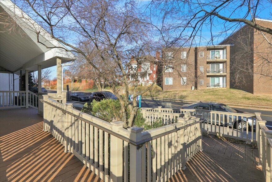 612 Reading Ave, West Reading, PA à vendre - Photo du bâtiment - Image 3 de 28