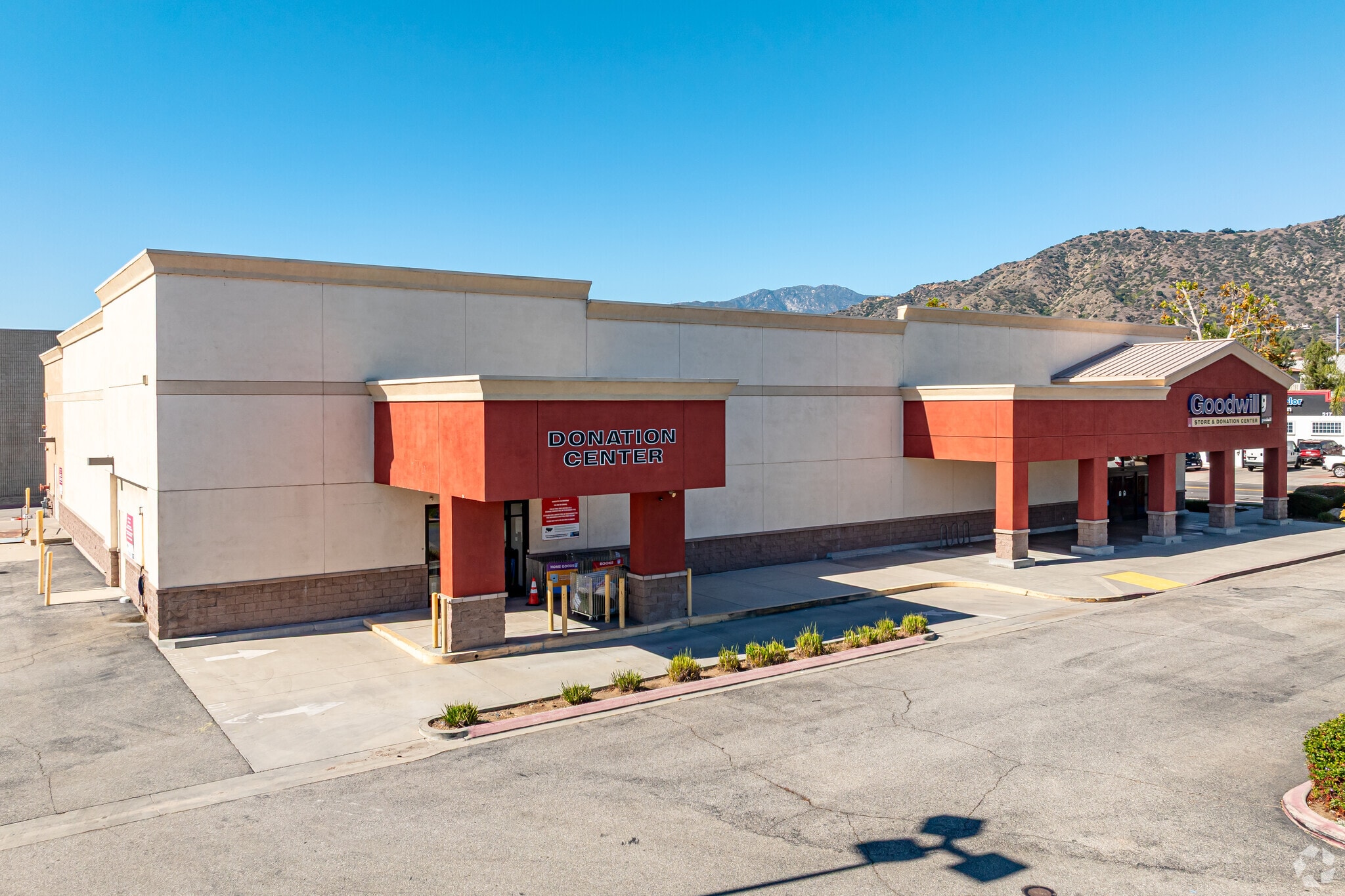 526 W Foothill Blvd, Glendora, CA for sale Primary Photo- Image 1 of 5