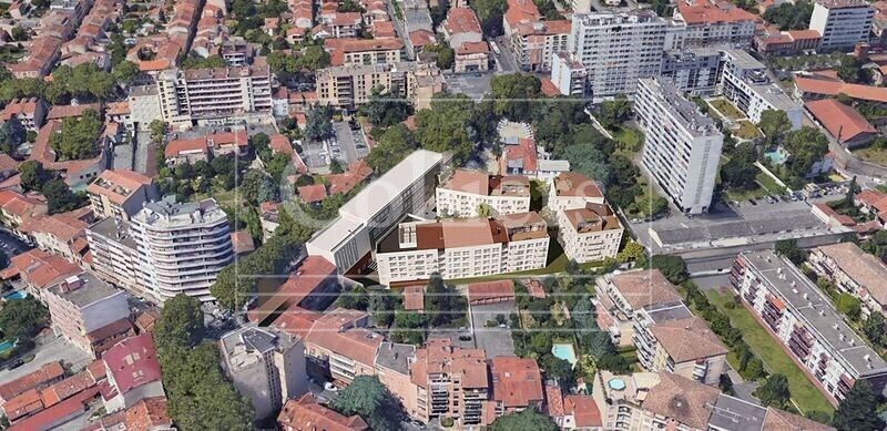 11-13 Boulevard Delacourtie, Toulouse à louer - Photo du bâtiment - Image 3 de 7