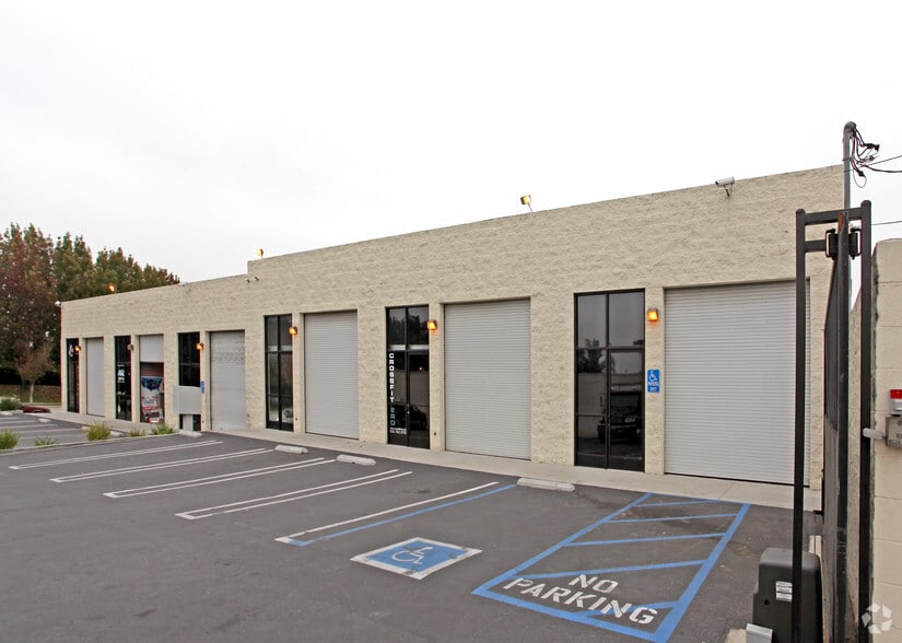921 Van Ness Ave, Torrance, CA for lease - Building Photo - Image 3 of 5