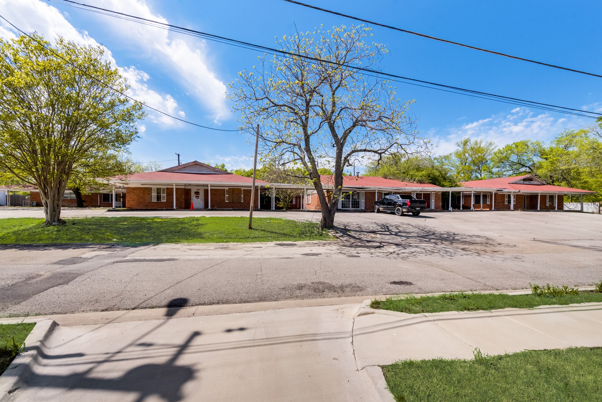 1601 Kennedy St, Bonham, TX à vendre Photo du bâtiment- Image 1 de 17