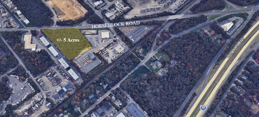 3601-3605 Horseblock Rd, Medford, NY for lease - Building Photo - Image 3 of 4