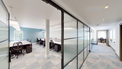 49A Oxford Rd, London for lease Interior Photo- Image 2 of 9