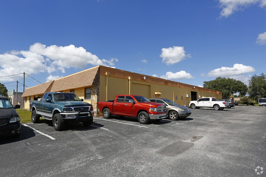 2078 Calumet St, Clearwater, FL for sale - Building Photo - Image 2 of 3