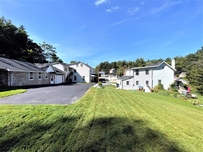 740-748 W Lincoln Hwy, Coatesville, PA à louer - Photo du bâtiment - Image 2 de 7