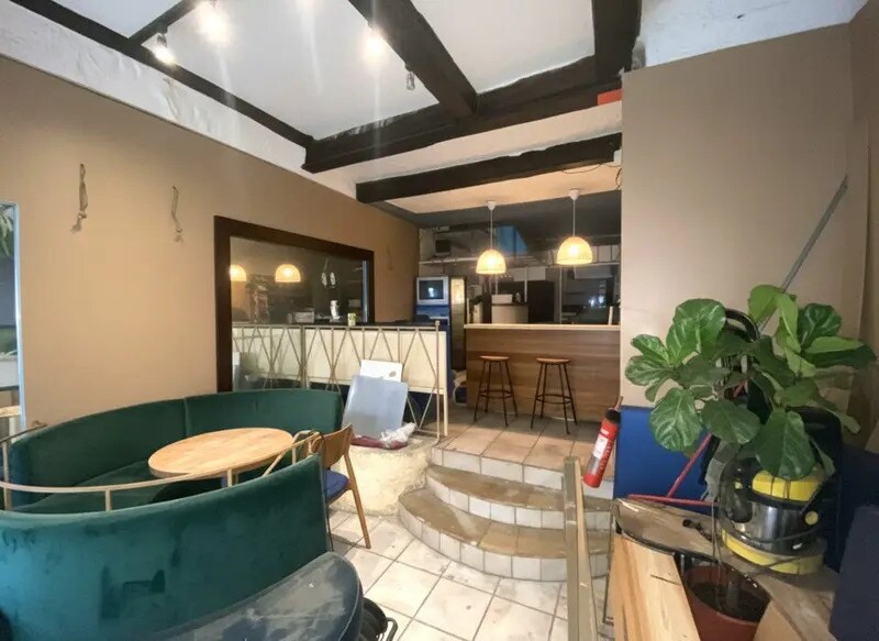 Retail in Nice for sale Interior Photo- Image 1 of 4