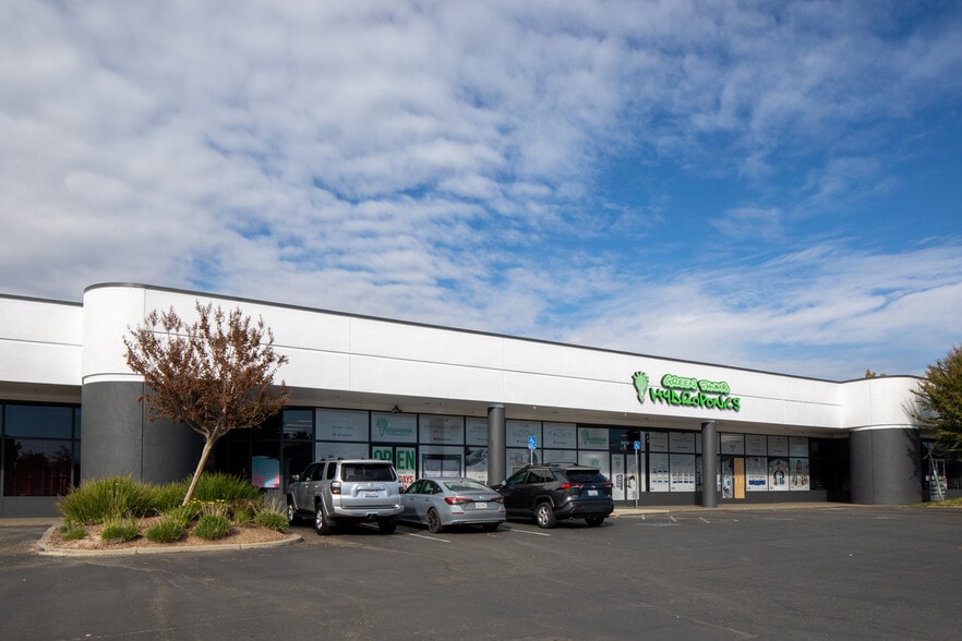 6412 Tupelo Dr, Citrus Heights, CA for lease - Building Photo - Image 3 of 12