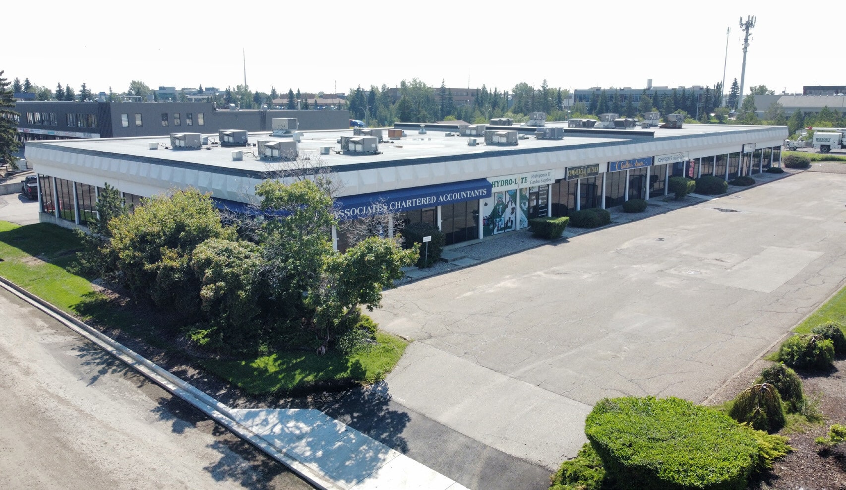4353-4369 99th St NW, Edmonton, AB for lease Building Photo- Image 1 of 5