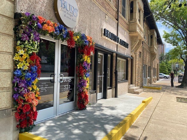 7645 Wydown Blvd, Saint Louis, MO à louer - Photo du bâtiment - Image 2 de 6