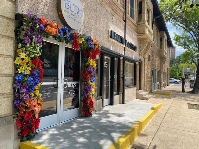 7645 Wydown Blvd, Saint Louis, MO à louer - Photo du bâtiment - Image 2 de 6