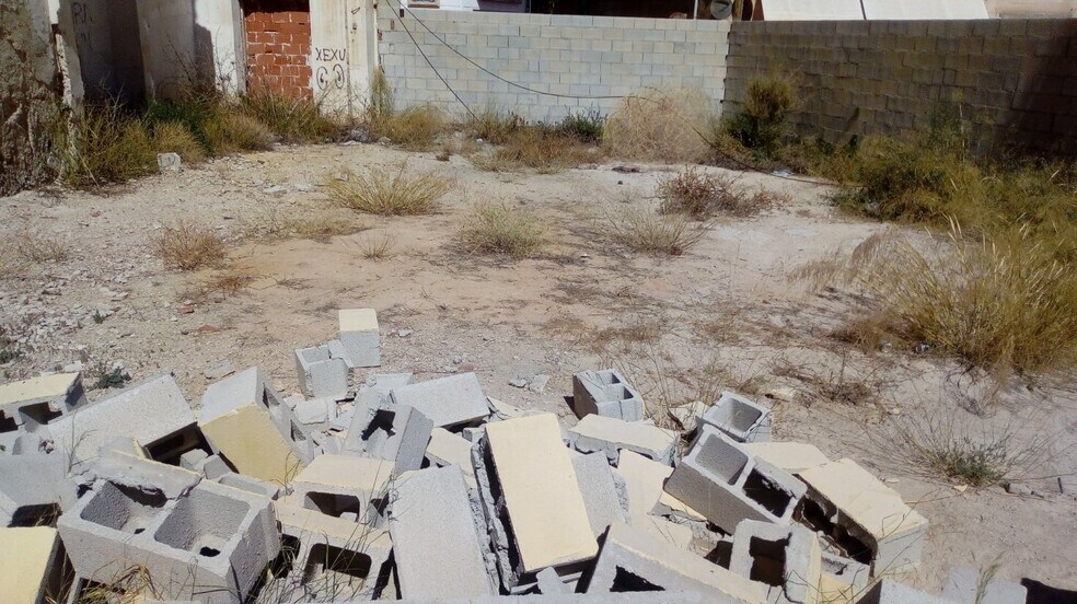 Terrain dans MONÒVER, Alicante à vendre - Photo de construction - Image 2 de 3