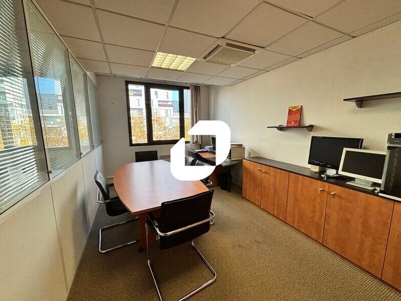 Office in Évry-Courcouronnes for sale - Interior Photo - Image 3 of 9