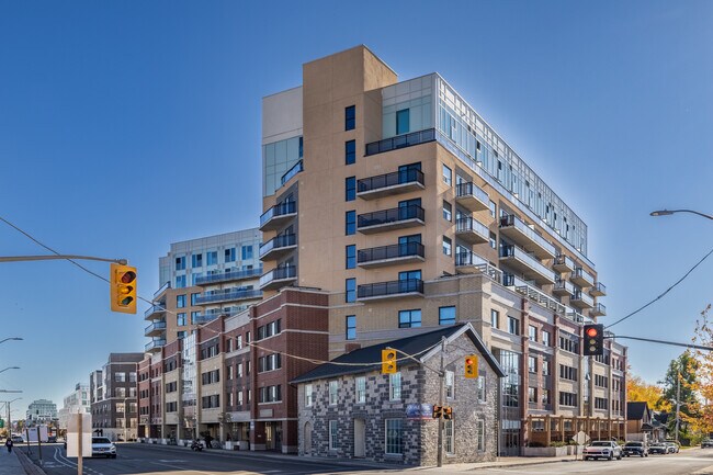 Plus de détails pour 652 Princess St, Kingston, ON - Multi-résidentiel à vendre