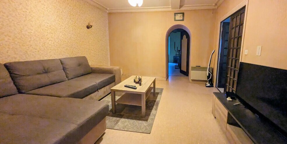 Local d'activités dans Brassac à vendre - Photo du bâtiment - Image 3 de 18