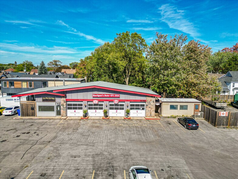 6499 Lundys Ln, Niagara Falls, ON à vendre - Photo du bâtiment - Image 2 de 40