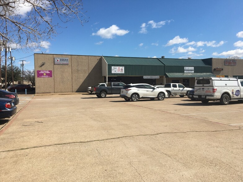 404 W Main St, Azle, TX for sale - Building Photo - Image 3 of 15