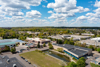 27101 Hills Tech Ct, Farmington Hills, MI - AÉRIEN  Vue de la carte - Image1