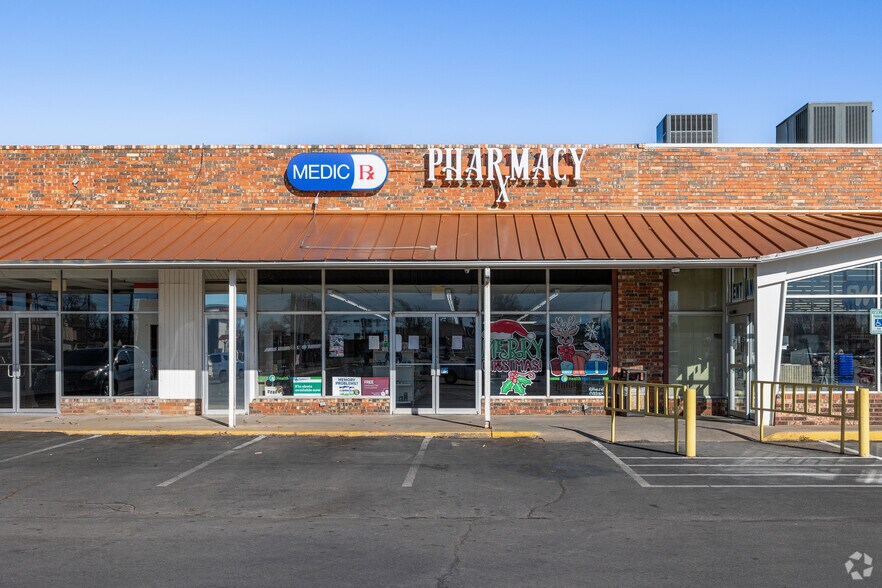 Westgate Center, Woodward, OK à vendre - Photo du bâtiment - Image 2 de 20