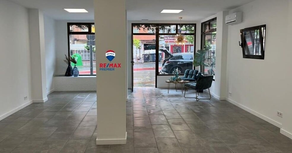 Retail in Benidorm, Alicante for lease - Interior Photo - Image 2 of 5